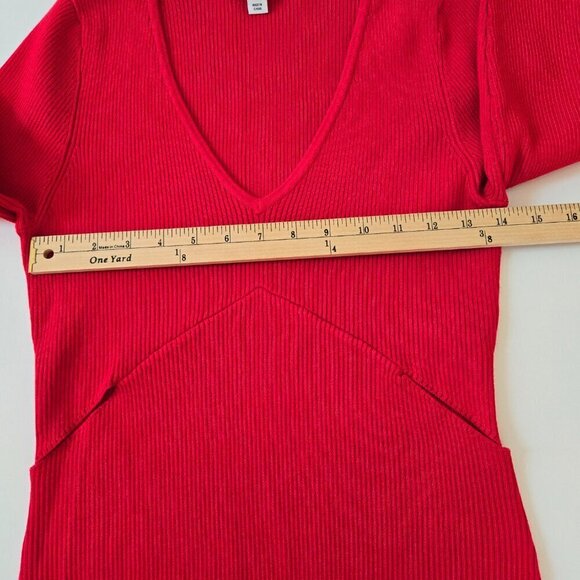 Bar III Women's Red V-Neck Side Slits Fitted Sweater Size L - Picture 8 of 11